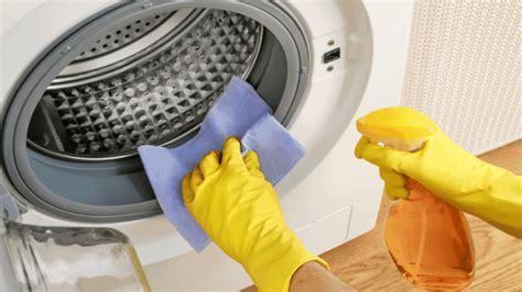 Why Experts Recommend Oil Spots From Washing Machine for Maintenance